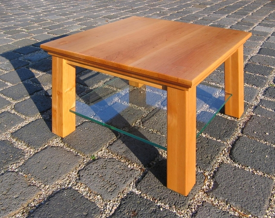 Tisch der Firma Teuchler