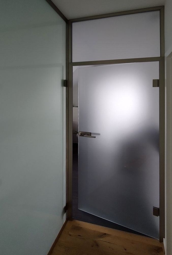Tür mit Rahmen Bauhaus